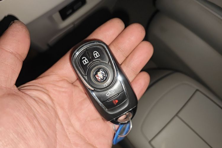 别克GL8 2020款 陆上公务舱 652T 豪华型中控内饰7001