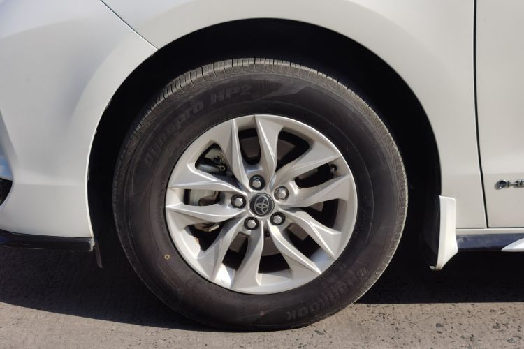 丰田 格瑞维亚 2024款 2.5L混动 舒适版车身外观6001