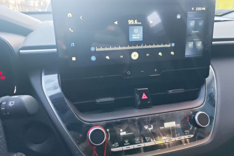 丰田 锋兰达 2023款 2.0L CVT精英版中控内饰16