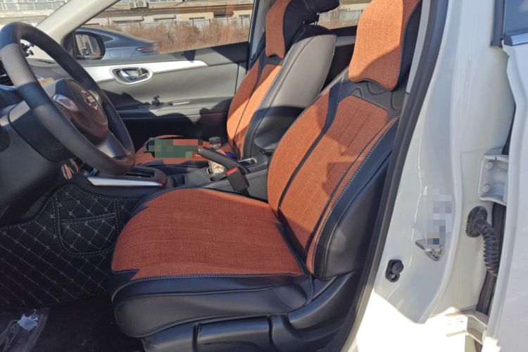 日产 轩逸 2024款 改款三 经典 1.6XE CVT舒适版中控内饰19