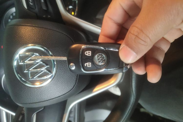 别克 英朗 2015款 15N 自动豪华型中控内饰7001