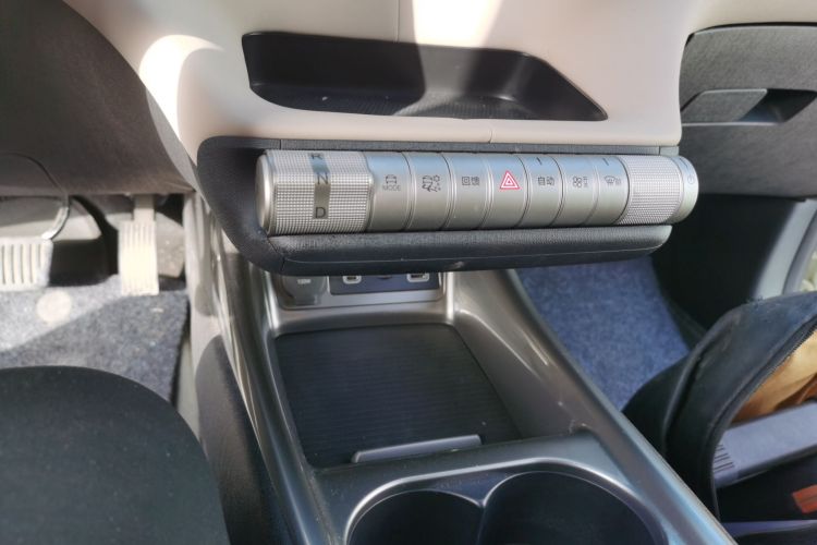 比亚迪 海豚 2025款 420km 活力版中控内饰18