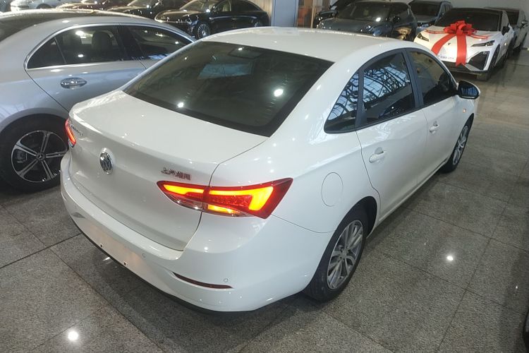 别克 英朗 2021款 1.3T 自动轻混动精英型车身外观7