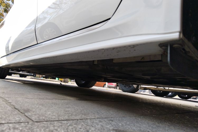 捷豹XEL 2021款 2.0T 250PS R-DYNAMIC S进取运动版局部细节9002