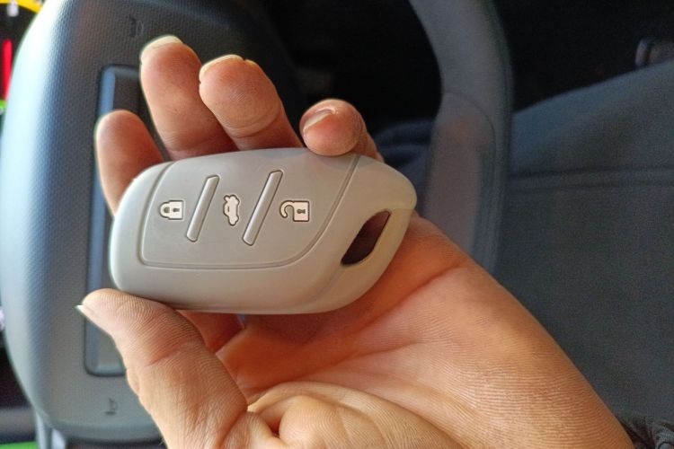 荣威 科莱威CLEVER 2021款 302km新四座超能版中控内饰11