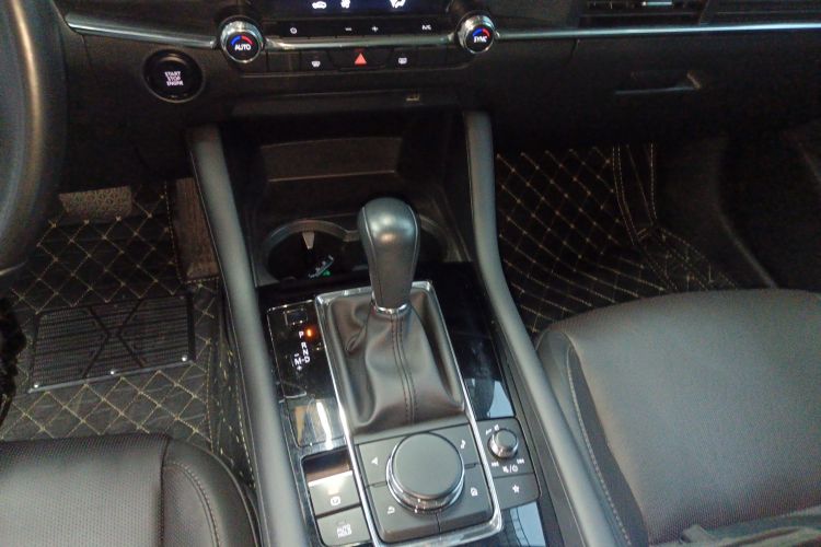 马自达3 昂克赛拉 2023款 2.0L 自动质臻版局部细节18