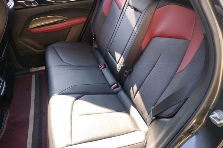 长安欧尚Z6 2023款 蓝鲸 2.0T 自动智行型中控内饰21