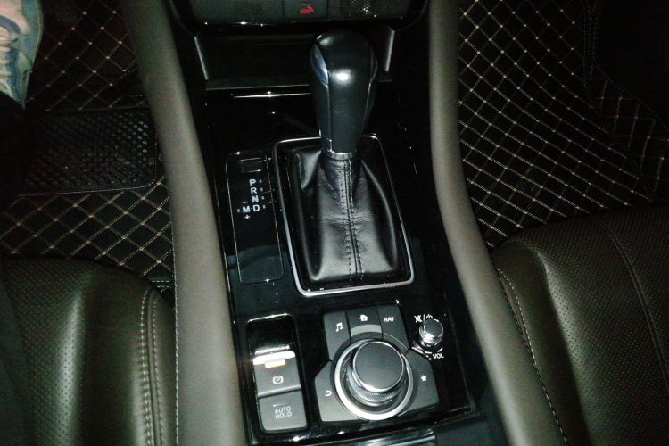 马自达 阿特兹 2020款 2.5L 蓝天尊崇版中控内饰18