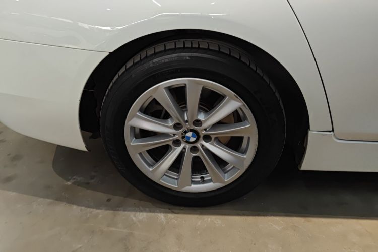 宝马5系 2014款 520Li 典雅型车身外观6003