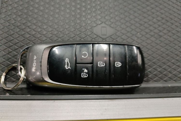 埃安 AION Y 2022款 70 智领版 磷酸铁锂中控内饰11