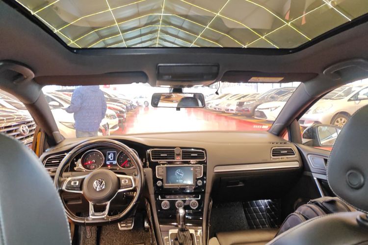 大众 高尔夫 2017款 280TSI 自动R-Line百万辆纪念版局部细节22