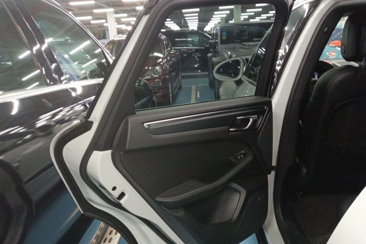 保时捷 2017款  Macan 2.0T中控内饰7008