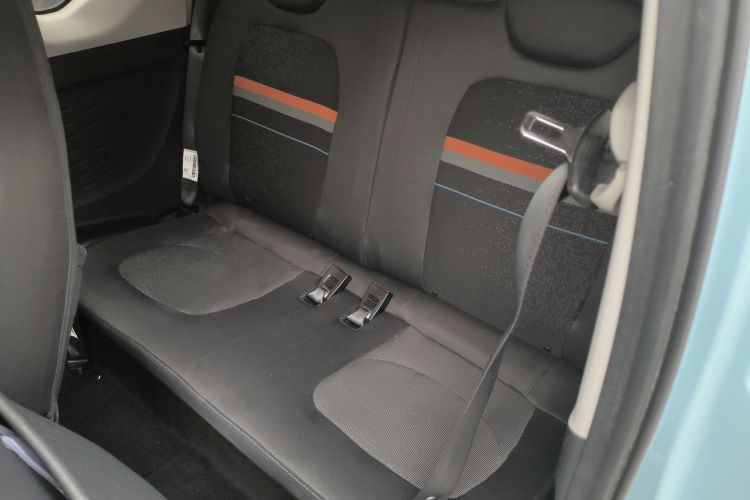 五菱汽车 宏光MINIEV 2020款 自在款 三元锂中控内饰21