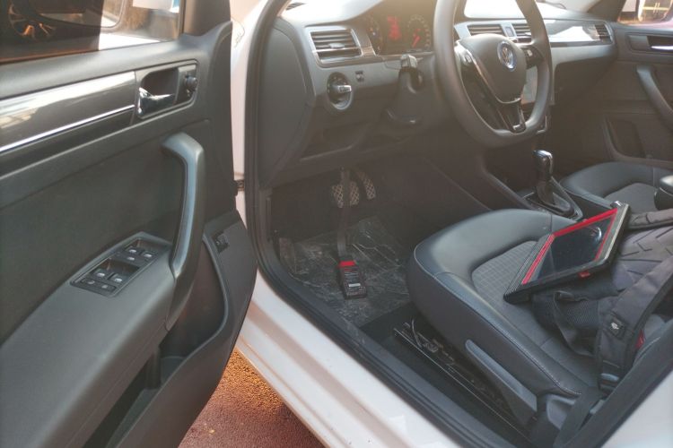 大众 桑塔纳 2016款 1.6L 自动舒适版中控内饰20