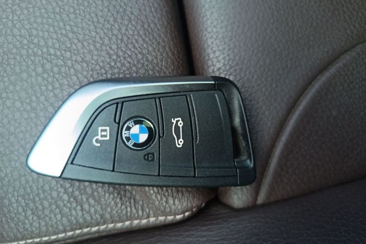 宝马X1 2019款 sDrive18Li 尊享型中控内饰7001