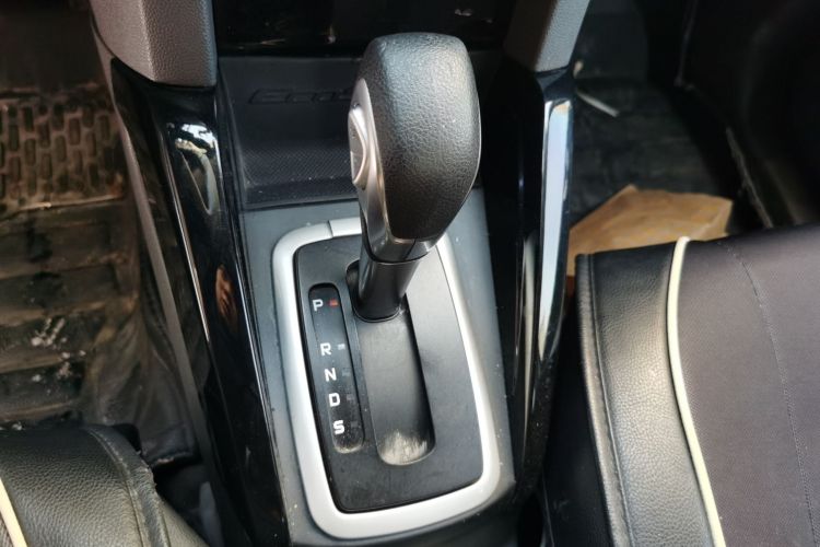 福特 翼搏 2013款 1.5L 自动风尚型中控内饰18