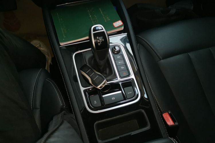 比亚迪 宋MAX 2021款 升级版 1.5T 自动豪华型 7座中控内饰18