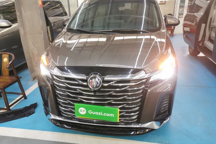 别克GL8 2023款 陆上公务舱 舒适型车身外观2