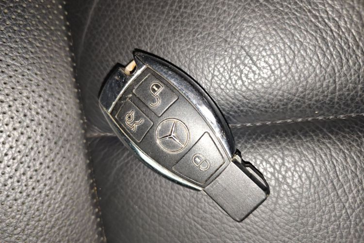 奔驰E级(进口) 2016款 E 200 轿跑车 灵动版中控内饰11