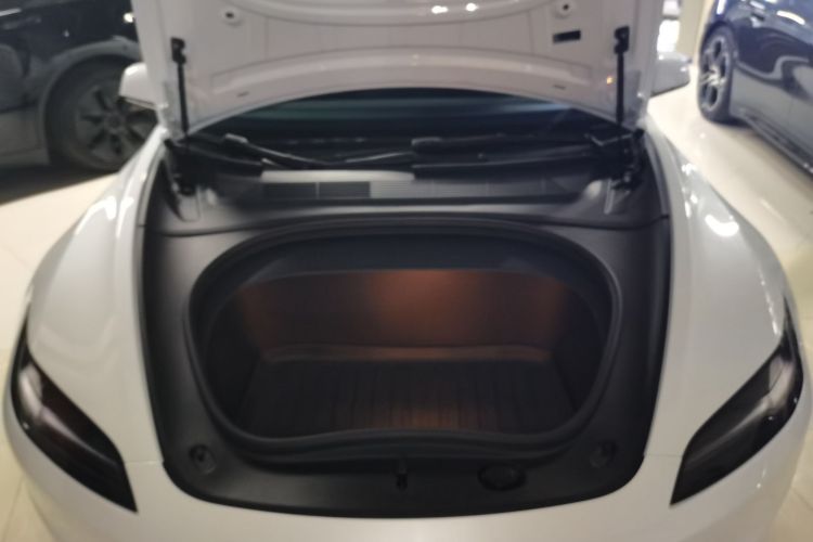 特斯拉 Model 3 2023款 后轮驱动版局部细节24