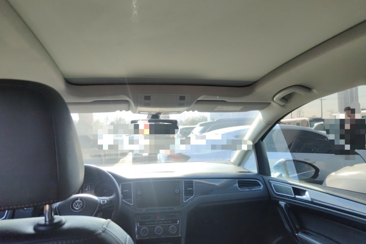 大众 高尔夫·嘉旅 2018款 280TSI 自动豪华型中控内饰22