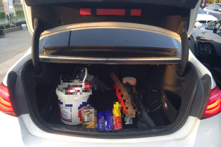 宝马3系 2017款 320Li M运动型局部细节23