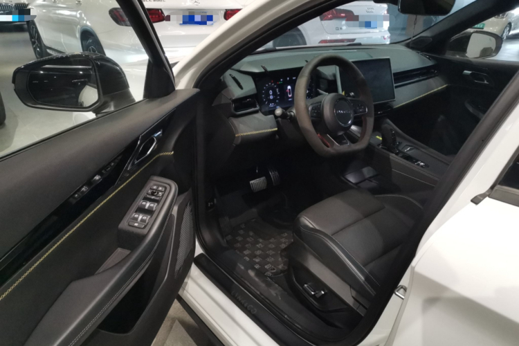 领克03 2023款 2.0TD DCT劲Pro中控内饰20