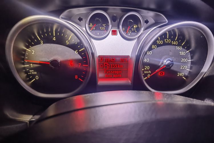 福特 福克斯 2013款 两厢经典 1.8L 自动基本型中控内饰14