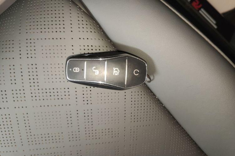 比亚迪 元PLUS 2025款 智驾版 510KM 超越型中控内饰7001