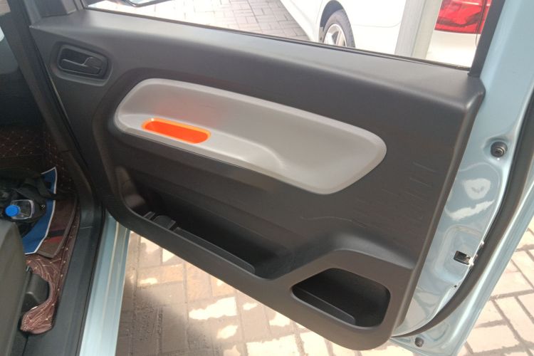 五菱汽车 宏光MINIEV 2022款 轻松款 磷酸铁锂中控内饰42