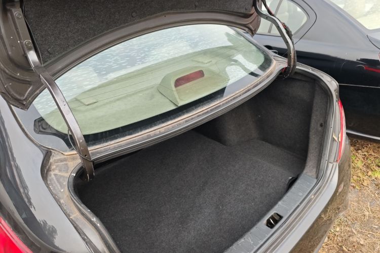 日产 阳光 2015款 1.5XE CVT舒适版机舱底盘23