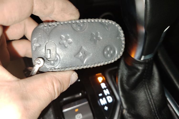 Jeep 大指挥官 2018款 2.0T 四驱臻享版 国V中控内饰7001