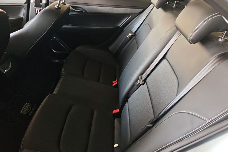 吉利汽车 帝豪 2021款 UP 1.5L 手动舒适型中控内饰21