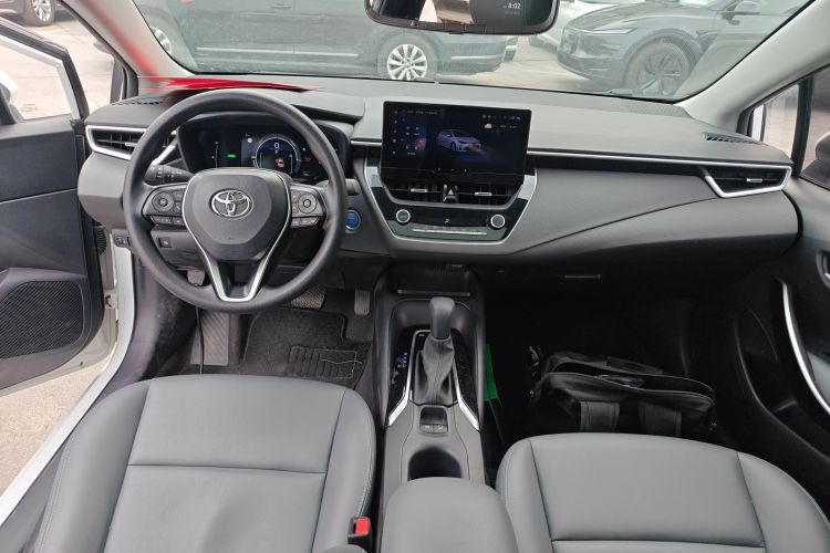 丰田 卡罗拉 2023款 1.8L 智能电混双擎 精英版中控内饰12