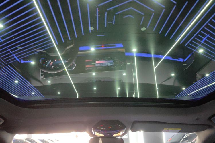 宝马5系 2025款 530Li 尊享型 M运动套装中控内饰22