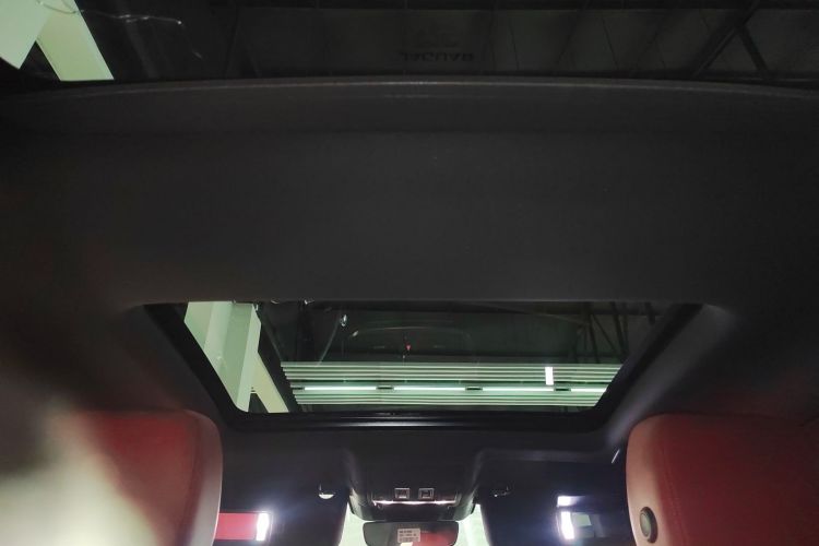 捷豹XFL 2021款 XFL 2.0T P250 四驱曜黑运动版中控内饰22