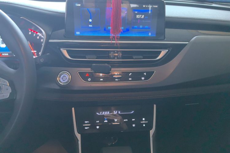 长安CS75 2021款 荣耀百万版 280T DCT豪华型中控内饰16