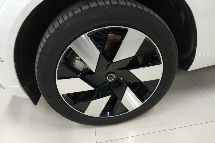 沃尔沃XC60新能源 2025款 插电式混动 长续航四驱智远豪华版车身外观6007