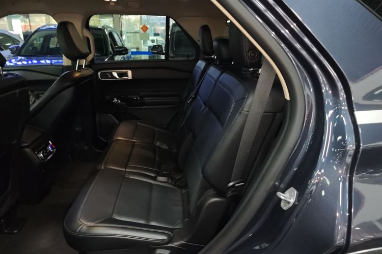 福特 探险者 2020款 EcoBoost 285 四驱风尚版 7座中控内饰21