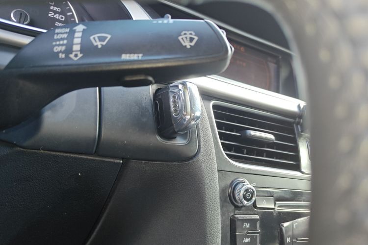 奥迪A4L 2015款 35 TFSI 自动舒适型中控内饰11