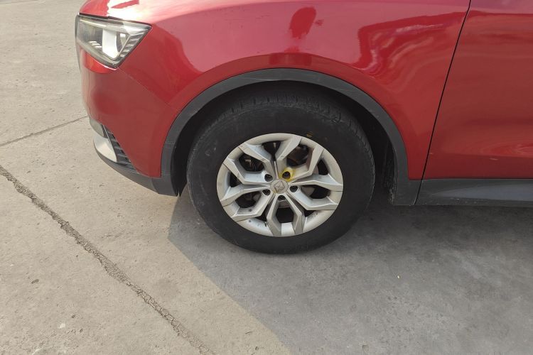 宝沃BX5 2017款 20TGDI 自动两驱新锐型车身外观35