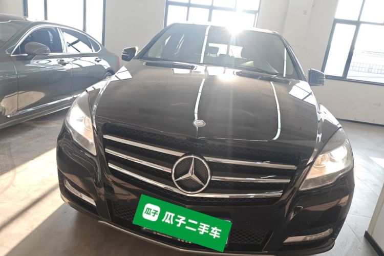 奔驰R级 2017款 R 320 4MATIC 商务型臻藏版车身外观2