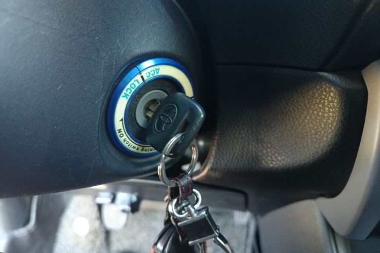 丰田 威驰 2017款 1.5L 手动创行版中控内饰11