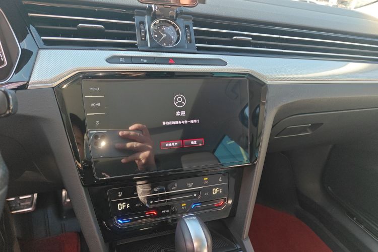 大众 迈腾 2023款 200万辆纪念版 380TSI DSG旗舰型中控内饰16