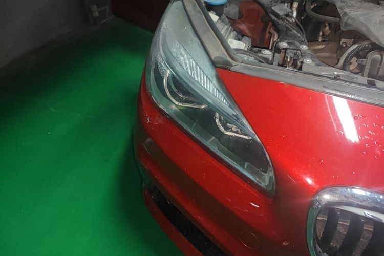 宝马2系多功能旅行车 2015款 218i 运动设计套装车身外观6006