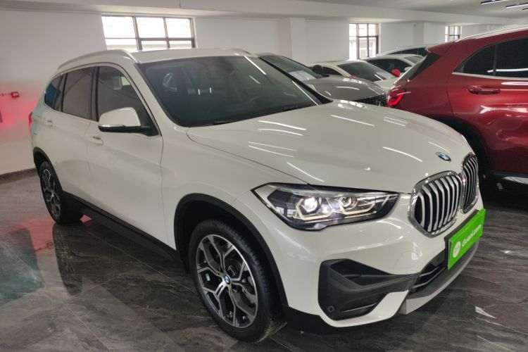 宝马X1 2022款 sDrive25Li 领先型车身外观3