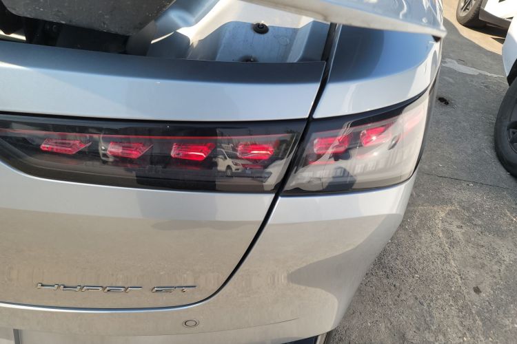 昊铂GT 2023款 560后驱七翼版车身外观9