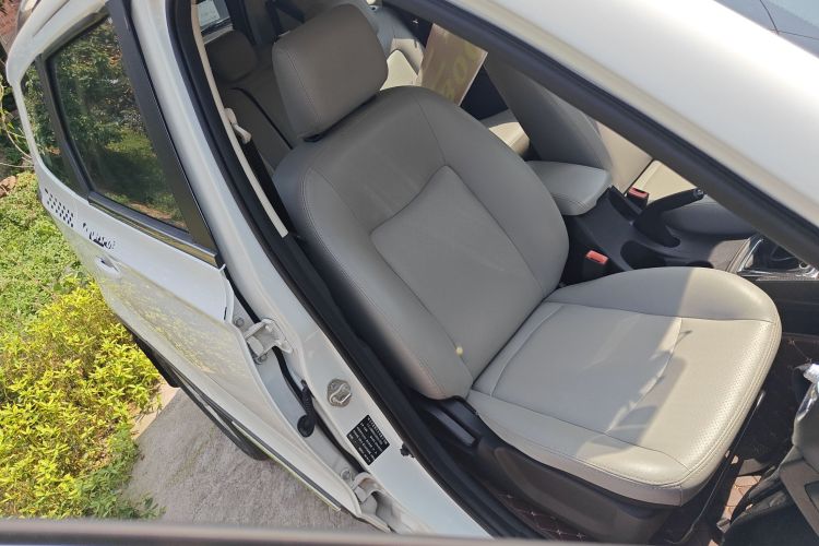 北汽幻速S3 2017款 1.5L 手动豪华型中控内饰41