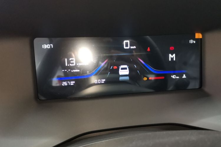 吉利汽车 帝豪 2026款 第4代 400万纪念款 1.5L 手动超越型中控内饰14