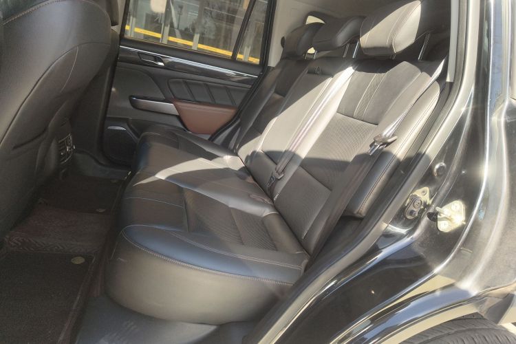 广汽传祺 传祺GS7 2017款 280T 两驱豪华型中控内饰7004